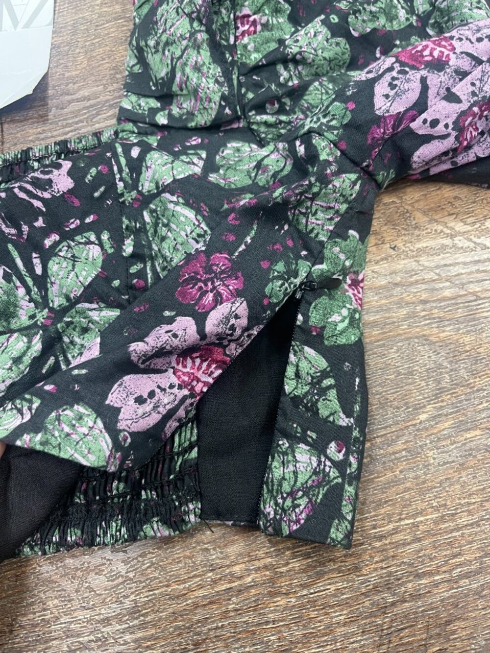 Zara Floral Puff Sleeve Ruched Crop Top NWT Size L - Picture 8 of 9